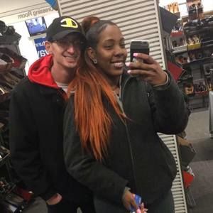 Meet your Posher, Alex